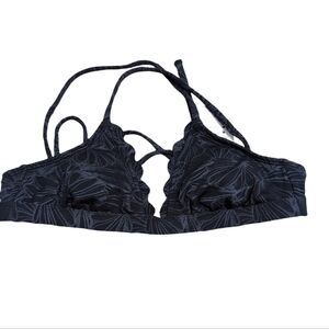 CUPSHE Scalloped Bikini Top Black Textured XS